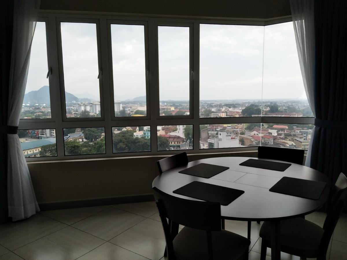 The Octagon Ipoh Apartment Exterior photo